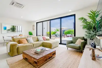 Image de 🏖️ Seas The Day – Steps from Boca Catalina | 4br