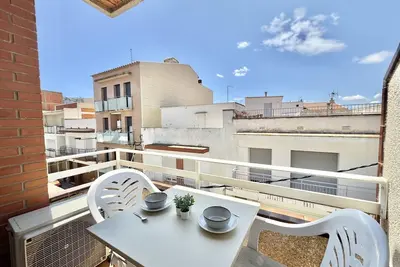 Image de Bel appartement 2 pièces avec balcon/terrasse à 400m de la plage de Roses