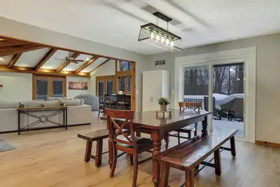 Image de Huge House with Gaming Garage, 5 bedrooms, 11 beds