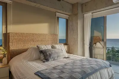 Image de Ocean View and Pool - Spacious 2br 2ba El Zonte Beach