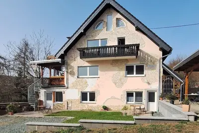 Image de Large Fewo \"Max\", newly renovated, ideal for families or travelers, quiet location