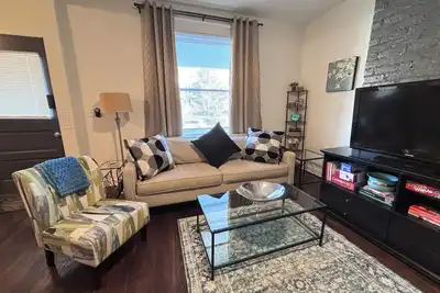 Image de Delta Avenue Oasis: Cozy 2-bedroom, sleeps 5 close to everywhere in Cincinnati