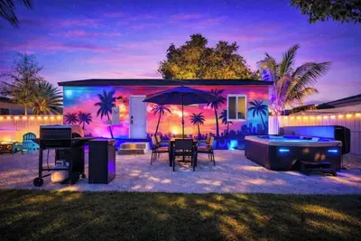 Image de Wynwood/Downtown/Midtown/Brickell • Hot Tub