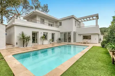 Image de La Maison Blanche Sur Le Golf, Mougins, France