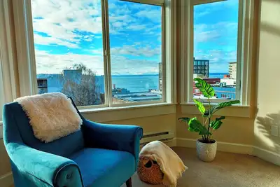 Image de Lovely Waterview Condo in the Heart of Seattle!