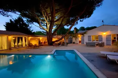 Image de Maison de rêve avec piscine chauffée à Oléron a cinq minutes à pieds de la plage