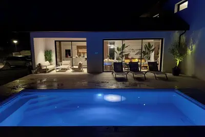 Image de Villa contemporaine proche océan Landifornie