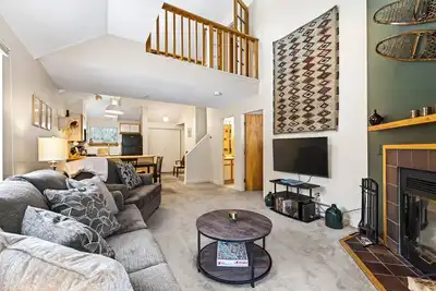 Image de Woods Village 30 lovely 2 bedroom with full service pool and Free Spa Access, Near Golf Course