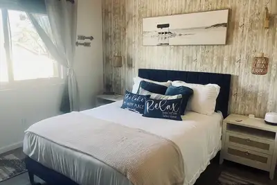 Image de Pet friendly 2-bedroom waterfront house located in peaceful Bethel Island