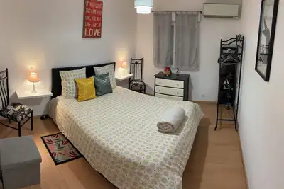 Image de Jolie, cozy, confortable maison au calme, wifi, avec 2 cours, 70m2, 2 chambres