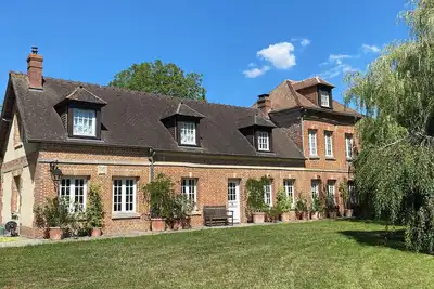 Image de Grande maison de campagne de charme