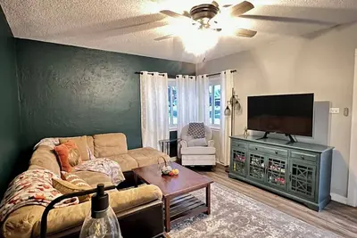 Image de Historic Deereville Home Pet Friendly!