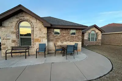 Image de Candy Land Lane- 3 Bedrooms | Retro Game Room!