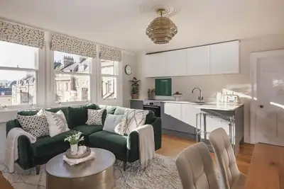 Image de Chic Georgian Escape, Central Bath