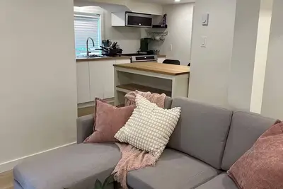 Image de kitsilano ground level suite