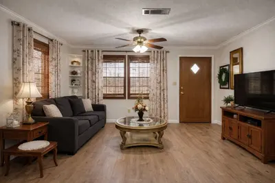 Image de Groveton Country Cottage. In the Heart of Historic Trinity County. Sleeps 7