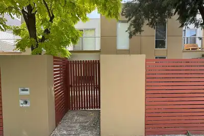 Image de Two Bedroom Townhouse at Box Hill Centre