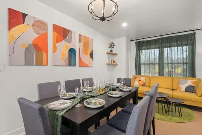 Image de Ultimate Family Retreat: Backyard, Games & Comfort