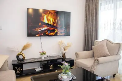 Image de Skyluxe 2br All-Ensuite Near Jkia (Airport) & Shopping Mall, Cafés, Pool and Gym