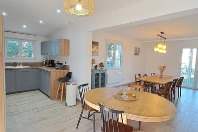 Image de Villa Graine des pins, 14 personnes, proche Océan