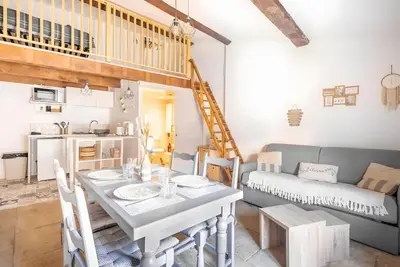 Image de Appartement « Cocoon Cosy » 2-4 pers au cœur de Beaucaire avec Wi-Fi