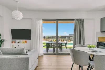 Image de Olearia Villas