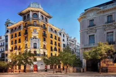 Image de Bright & Spacious 3-Bedroom Apartment in the Heart of Madrid