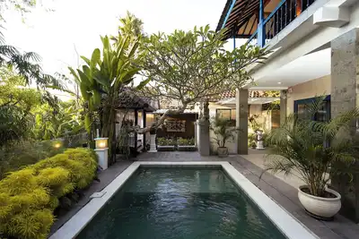 Image de Private Villa in a quiet area, outdoor with terrace and garden looking the river