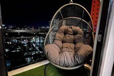 Image de Bear's Den | Cozy 1br with balcony | near Mactan Airport