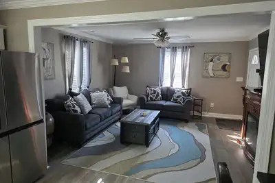 Image de Beautiful and cozy 2 bedroom cottage in quite area of Eden. Fully fenced.