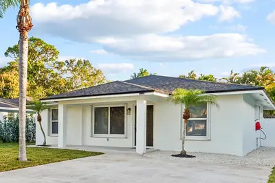 Image de Private Jupiter 4br - Minutes to Beach & Golf