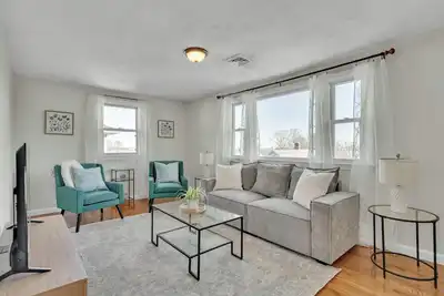 Image de Your Boston Home Base: Modern Furnished 3br with Easy Hospital Access