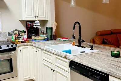 Image de Tranquil  quiet 2-bedroom townhome with Ac in Columbus-