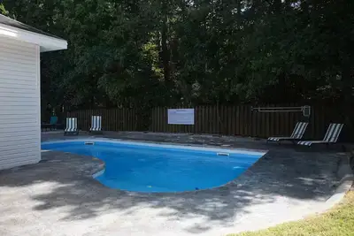 Image de The Poolside Retreat / entire house