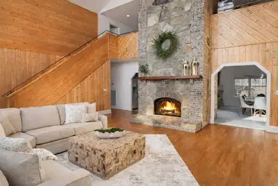 Panoramic Views at Paul’s Point