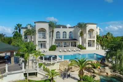 Image de Tropical Mansion for groups, total privacy. Sosua Dr.