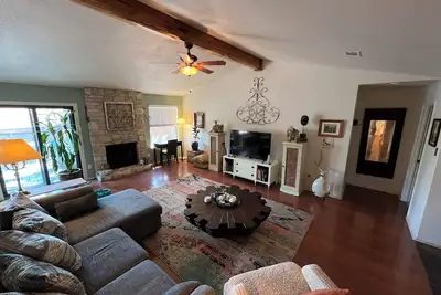 Image de Charming 3-bedroom house 20 min. To downtown Austin, 20 min. To Dripping Springs