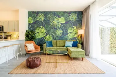 Image de Chic Tropical Escape with Pool near Disney