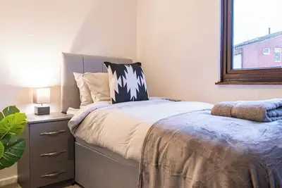 Image de 3 Bedroom Home with Parking