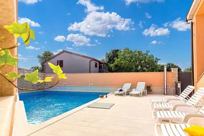 Image de Apartman Damir 1 by Villas Guide