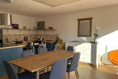 Image de La maison de l'orée de la forêt