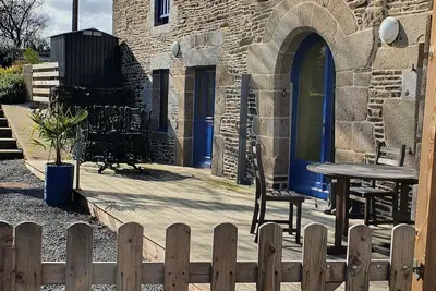 Image de les Gites de Clomaline pour 12Personnes avec Piscine près du Mont St Michel