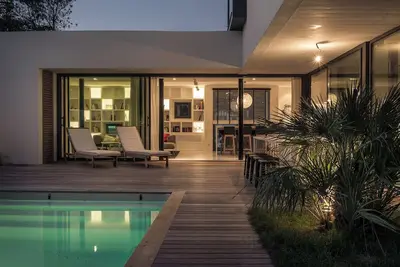 Image de Maison D’Architecte (‘’Arts Et DÉCORATION’’), Plages, FORÊT, Golfs À Deux Pas.