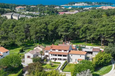 Image de Two-storey App Rita A2