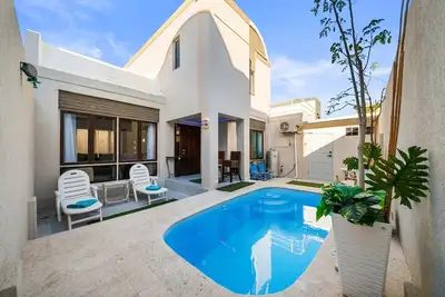 Image de 3br home with Private Pool