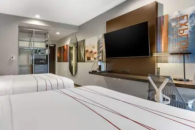 Image de Bright 2-Queen Room Near Tempe Marketplace | Modern Touches Steps from Asu