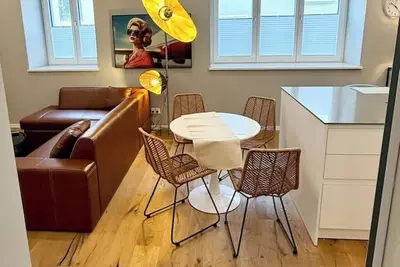 Image de Stylish city apartment in the heart of the Au - everything within walking distance