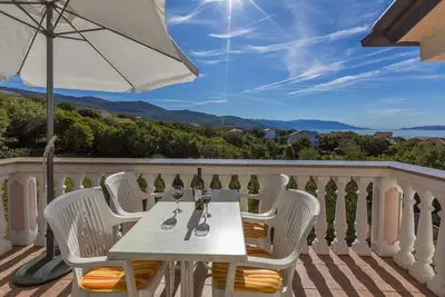 Image de Appartement idyllique à seulement 470 mètres de la plage avec vue sur la mer, lit bébé - chiens bienvenus