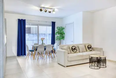 Image de Central Msida | Modern, Bright & Comfortable