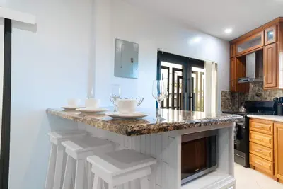 3-bedroom Home with Private Jacuzzi